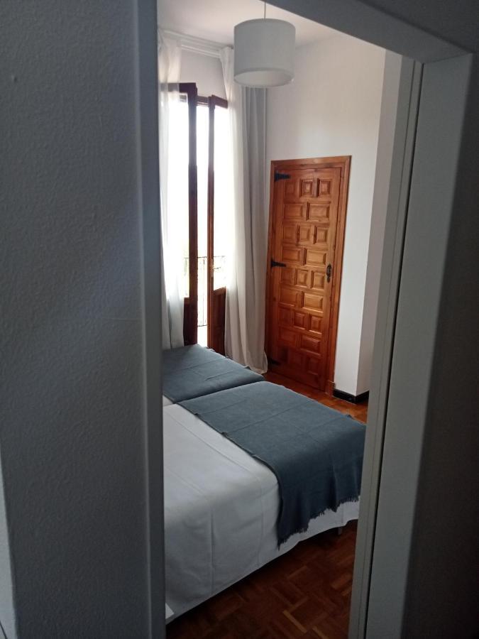 Portal De La Rioja Hotel Brinas Bagian luar foto